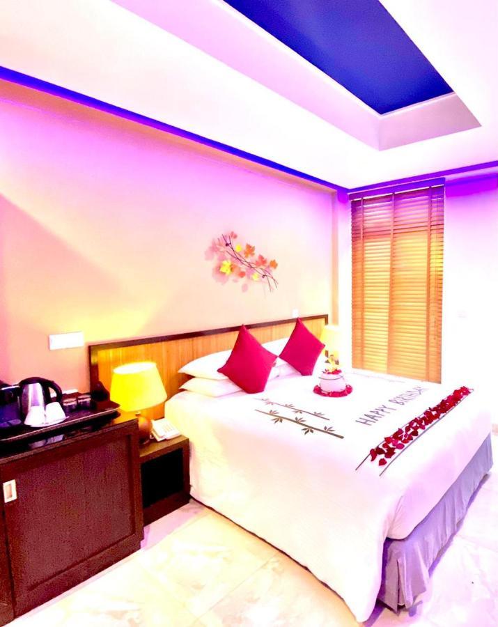 Eleven Trees Maldives Hotel Hulhumale Exterior photo